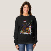 Black And Tan Coonhound Dog With Santa Hat Christm Sweatshirt (Vorne ganz)