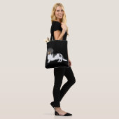 Black and Tan Piebald Long Hair Dackel auf Schwarz Tasche (Am Model)
