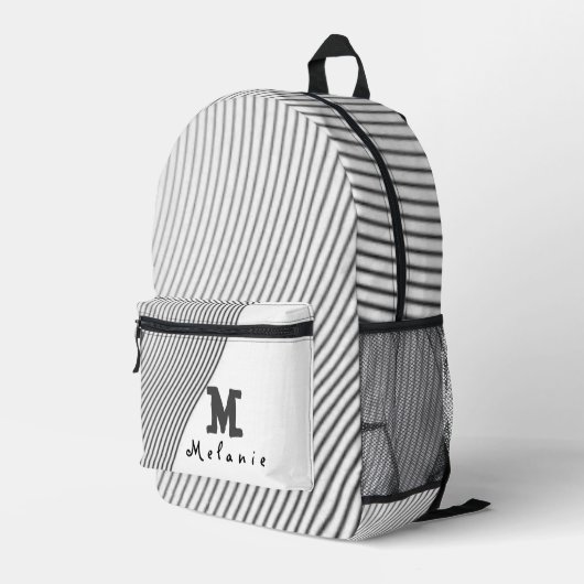 Black and white Abstract lines Monogram school Bedruckter Rucksack (Rückseitige Ecke Rechts)