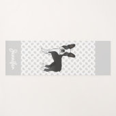 Black and White Boston Terrier Cartoon Dog & Name Yogamatte (Vorderseite (Horizontal))