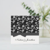 Black and White Bow Flower Wedding Invitation Einladung (Stehend Vorderseite)
