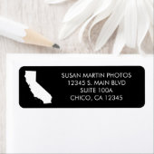 Black and White California Modern Minimalist (Insitu)