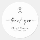 Black and White | Chic & Modern Wedding Monogram  Runder Aufkleber (Vorderseite)