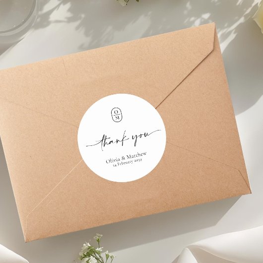 Black and White | Chic & Modern Wedding Monogram  Runder Aufkleber