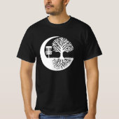 Black and white Disc Golf and Tree Roots   T-Shirt (Vorderseite)