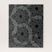 Black and White Geometric Spiral Illusion Puzzle (Vertikal)