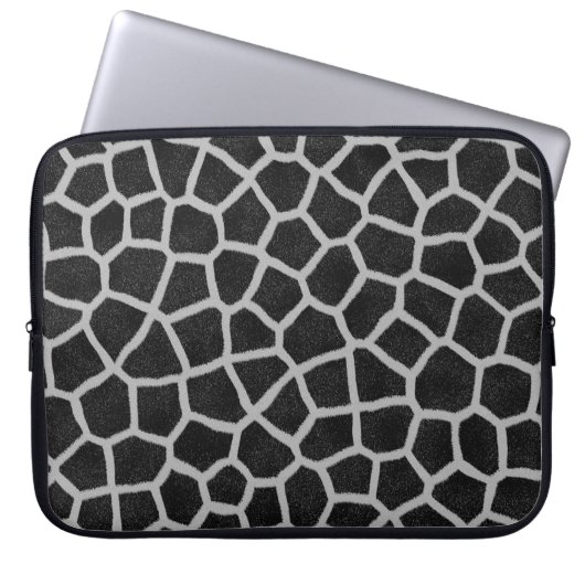 Black and White Giraffe Print Laptopschutzhülle (Vorderseite)