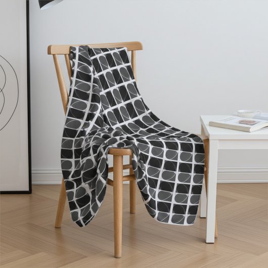 Black and White Half Heart Modern Fine Art Fleecedecke