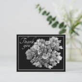 Black and White Hydrangea Bouquet Vielen Dank Postkarte (Stehend Vorderseite)