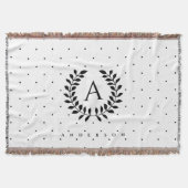 Black And White Laurel Monogram Polka Dot Pattern Decke (Vorderseite)