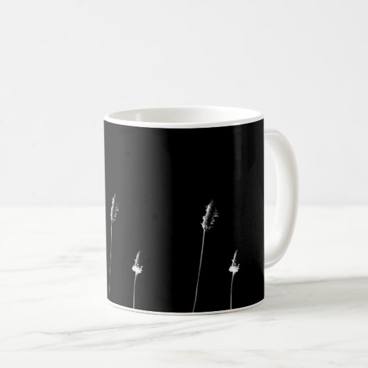 black and white minimal - Tasse / Kaffeebecher (VorderseiteRechts)