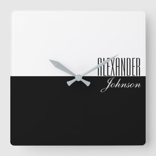 Black and White Modern Name Monogram Quadratische Wanduhr (Vorderseite)