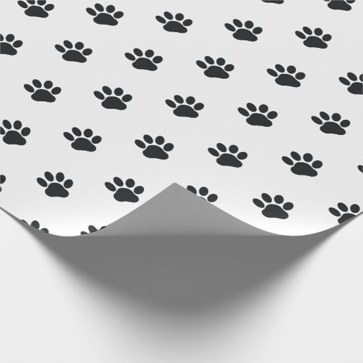 Black and White Paw Print Pattern Geschenkpapier (Ecke)