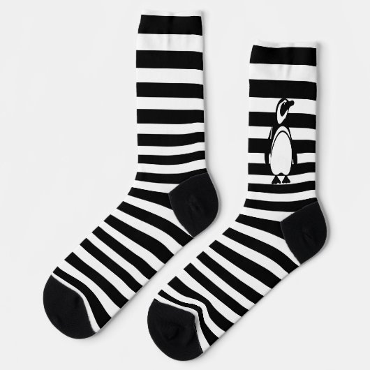 Black and White Penguin and Stripes Socken (Linkes Detail)