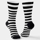 Black and White Penguin and Stripes Socken (Gewinkelt)