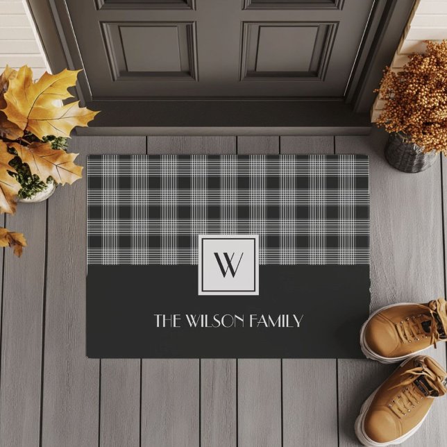 Black And White Plaid Monogram Fußmatte (Black And White Plaid Monogram Doormat)