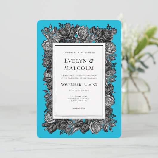 Black and White Roses Electric Blue Wedding Einladung (Stehend Vorderseite)