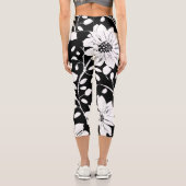 Black and White Simple Flower Seamless Pattern Capri Leggings (Rückseite)