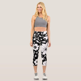 Black and White Simple Flower Seamless Pattern Capri Leggings