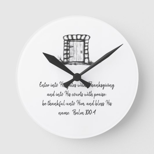 Black and White Sketched Garden Door with verse Runde Wanduhr (Vorderseite)