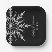 Black and White Snowflakes Winter Wedding Pappteller (Vorderseite)