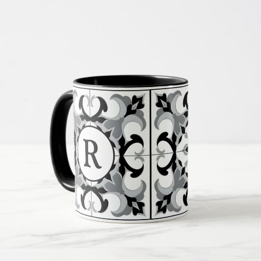 Black and White Spanish Style with Initial Tasse (Vorderseite Links)