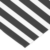Black and White Striped Mittelgroßer Tischläufer (Ecke)