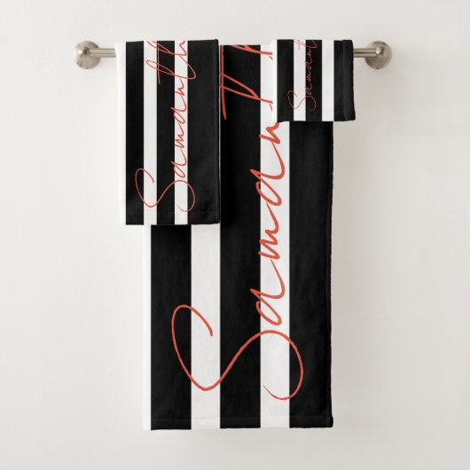 Black and white stripes pattern Monogram Badhandtuch Set (Insitu)