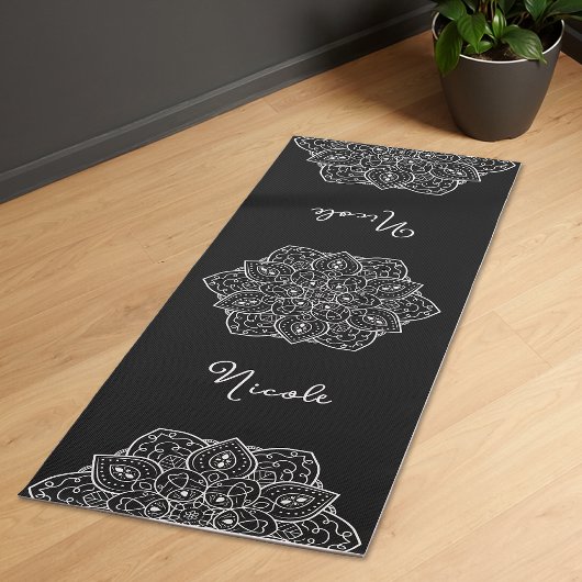 Black And White Stylish Mandala With Custom Name Yogamatte