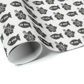 Black and White Tiki Fish and Flower Pattern Geschenkpapier (Rolleneckpunkt)