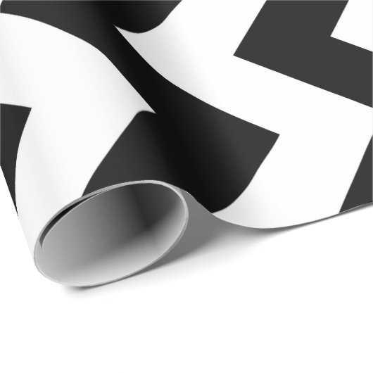 Black and White Zigzag Geschenkpapier (Rolleneckpunkt)