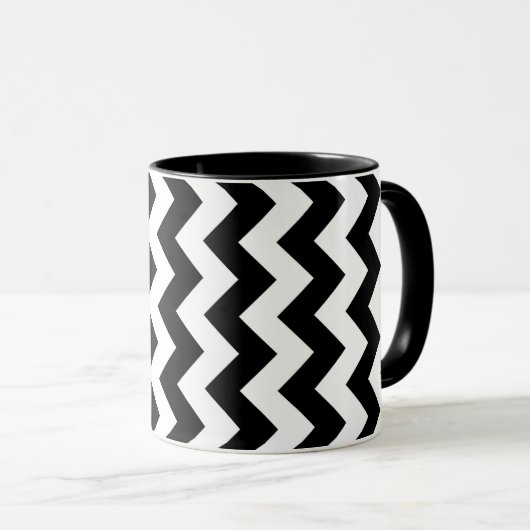 Black and White Zigzag Tasse (VorderseiteRechts)