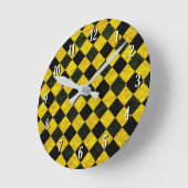 Black and yellow chequered pattern runde wanduhr (Winkel)