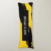 Black and Yellow, White Text, Offline Seitenschläferkissen (Vorderseite Vertikal)