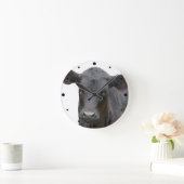 Black Angus Calf Animal Fotograph Runde Wanduhr (Zuhause)