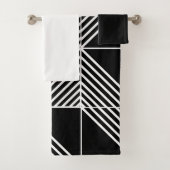 Black Art Deco Lines Badetuch Set (Insitu)
