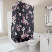 Black Background With Flowers Duschvorhang (Beispiel)