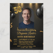 Black Balloons & Gold Confetti Photo 50th Birthday Einladung (Vorderseite)
