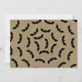 Black Bat Rustic Kraft Halloween-Party Einladung (Rückseite)