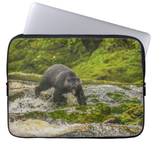 Black Bear Fishing Qua Creek British Columbia Laptopschutzhülle