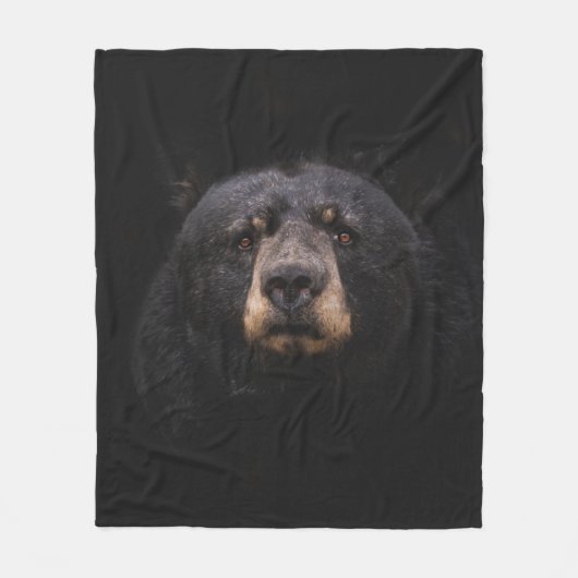 BLACK BEAR ON BROWN WOODEN TREE BRANCH FLEECEDECKE (Vorderseite)