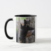 Black Bears Cub Lounging Tasse (Links)