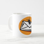 Black Beetle Insect on Envelope Kaffeetasse (Vorderseite Links)