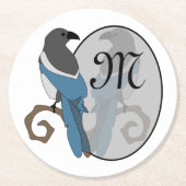 Black Billed Magpie Monogram Runder Pappuntersetzer (Vorderseite)