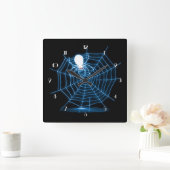 Black & Blue Halloween Spider Web Wall Clock Quadratische Wanduhr (Zuhause)