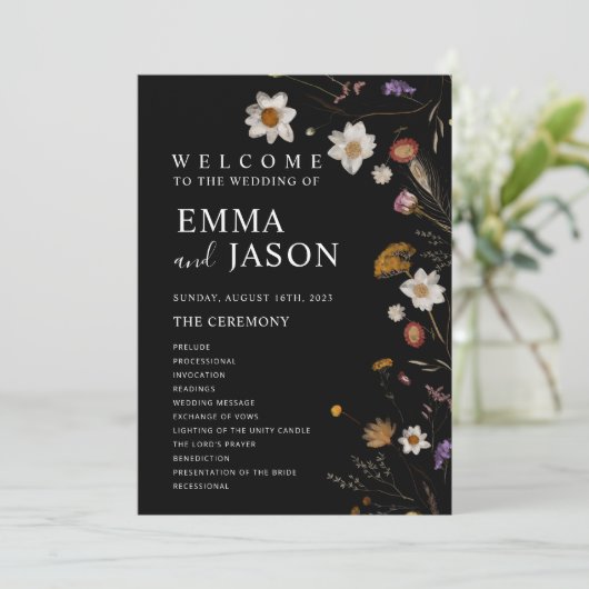 Black Boho Wildblume Wedding Program Einladung (Stehend Vorderseite)