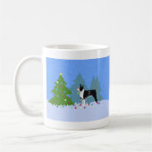 Black Boston Terrier im Weihnachtswald Kaffeetasse (Links)