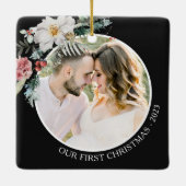 Black Botanical First Christmas Keramikornament (Rückseite)