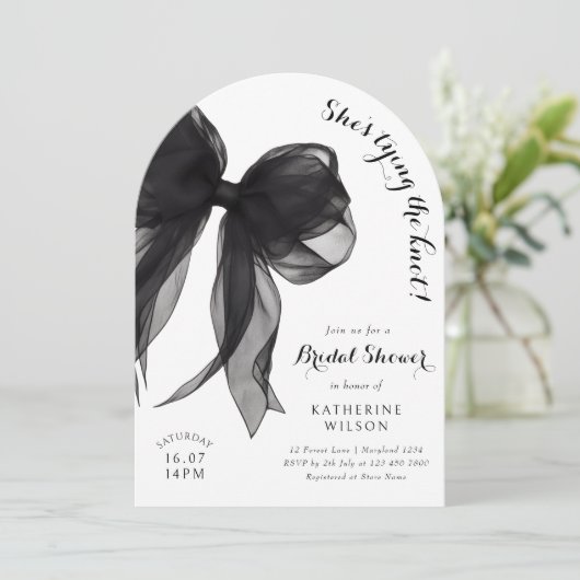 Black Bow Brautparty Einladung (Stehend Vorderseite)