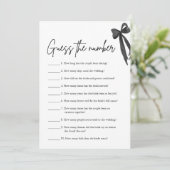 Black Bow rät das Number Brautparty Game Einladung (Stehend Vorderseite)